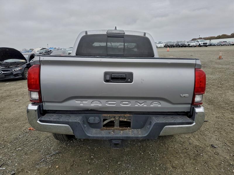 Фото 6 - TOYOTA TACOMA