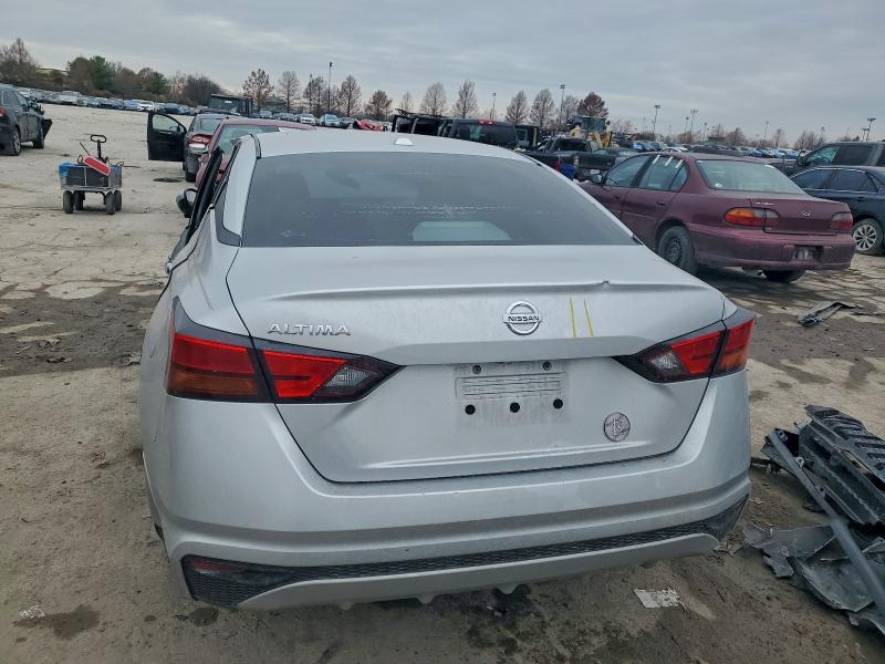 Фото 6 - NISSAN ALTIMA