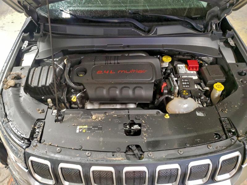 Фото 12 - JEEP COMPASS