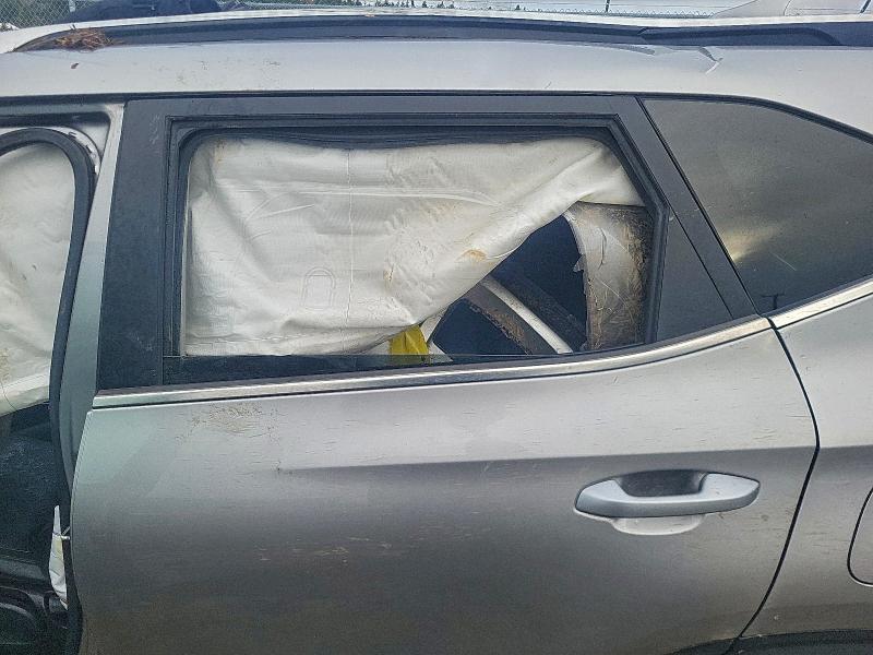 Фото 11 - KIA SELTOS