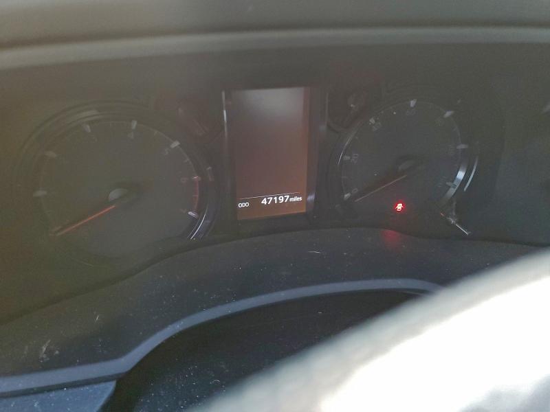 Фото 9 - TOYOTA 4RUNNER