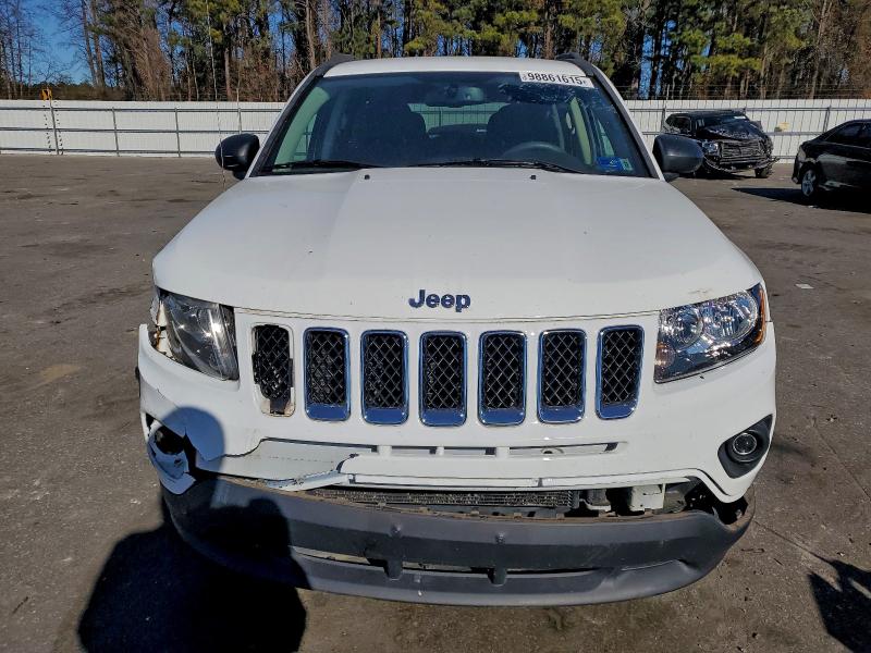 Фото 5 - JEEP COMPASS