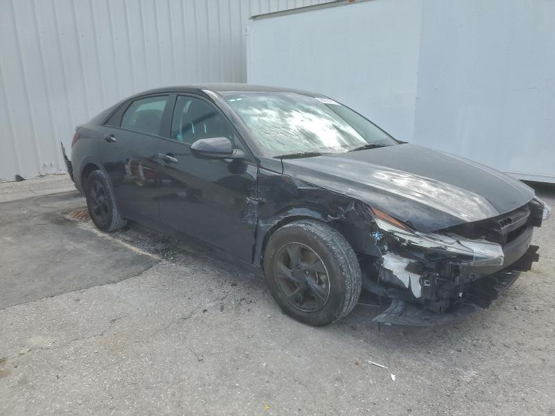 Фото 4 - HYUNDAI ELANTRA