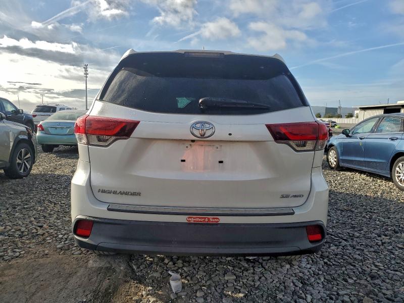 Фото 6 - TOYOTA HIGHLANDER