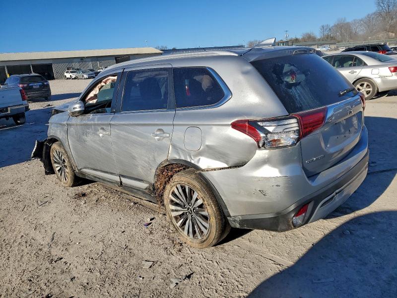 Фото 2 - MITSUBISHI OUTLANDER