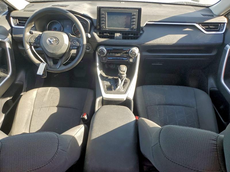 Фото 8 - TOYOTA RAV4