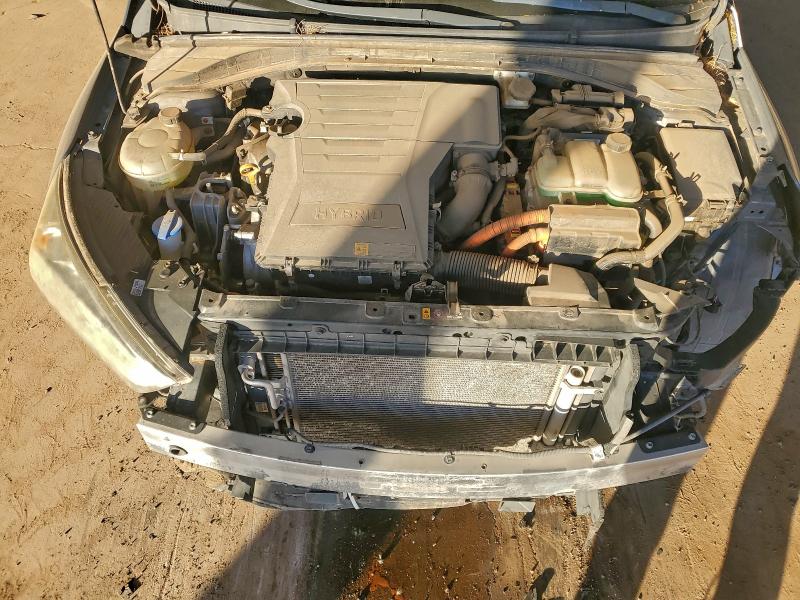 Фото 11 - HYUNDAI IONIQ