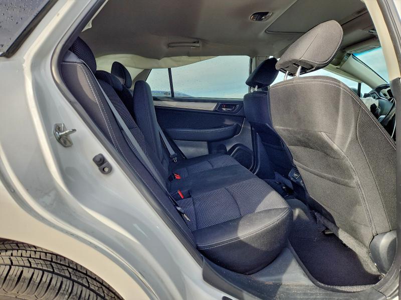 Фото 10 - SUBARU OUTBACK
