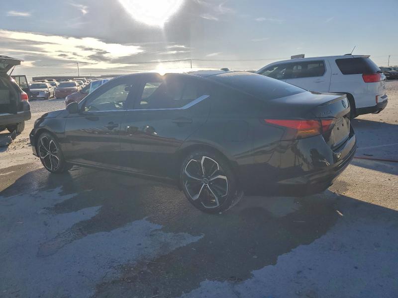 Фото 2 - NISSAN ALTIMA