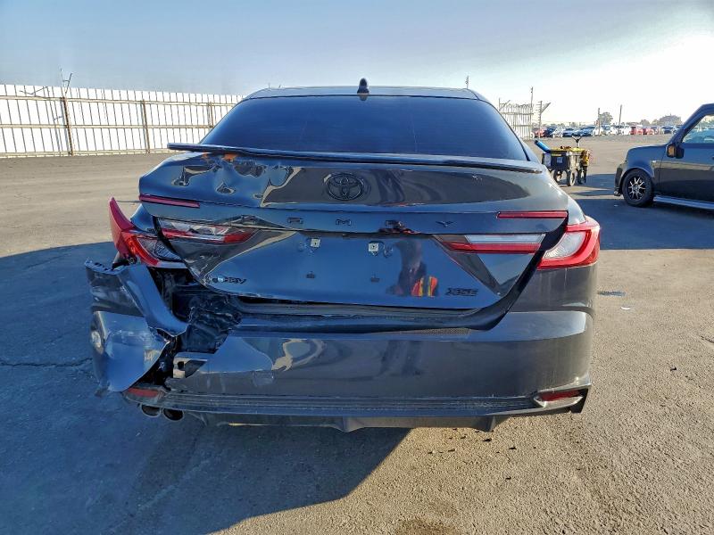 Фото 6 - TOYOTA CAMRY