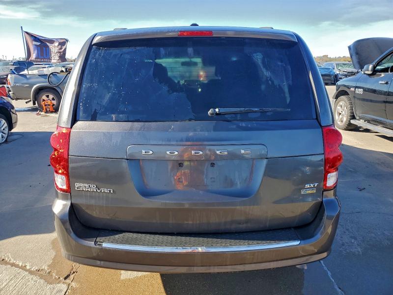 Фото 6 - DODGE CARAVAN