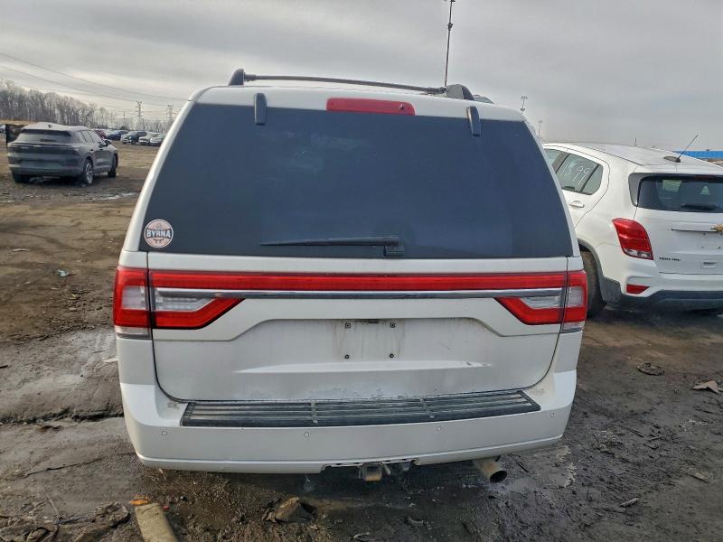 Фото 6 - LINCOLN NAVIGATOR