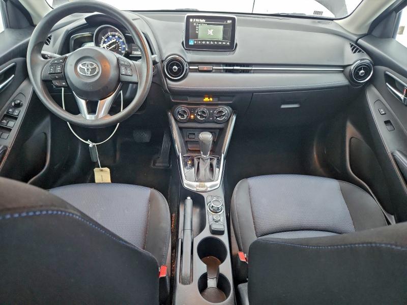 Фото 8 - TOYOTA YARIS