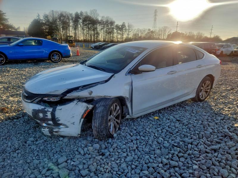 Фото 1 - CHRYSLER 200