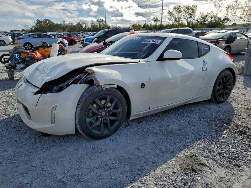 Фото 1 - NISSAN 370Z