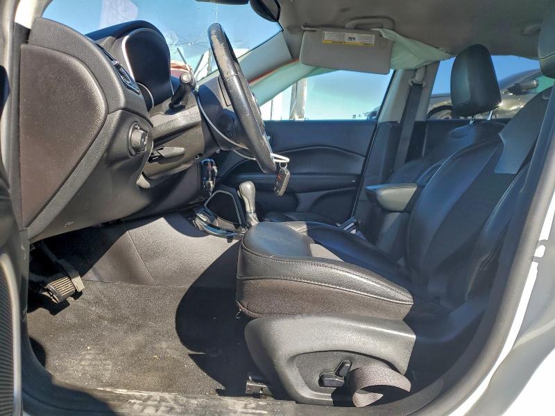 Фото 7 - JEEP COMPASS