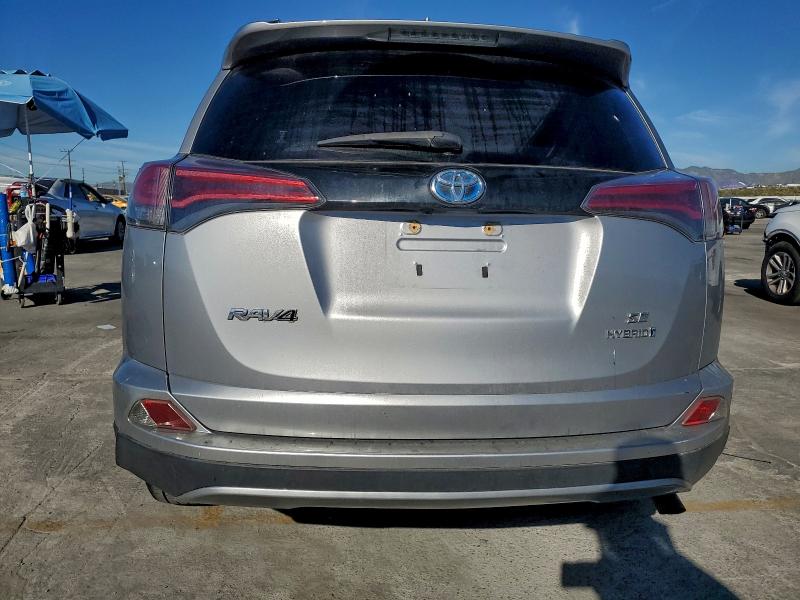 Фото 6 - TOYOTA RAV4