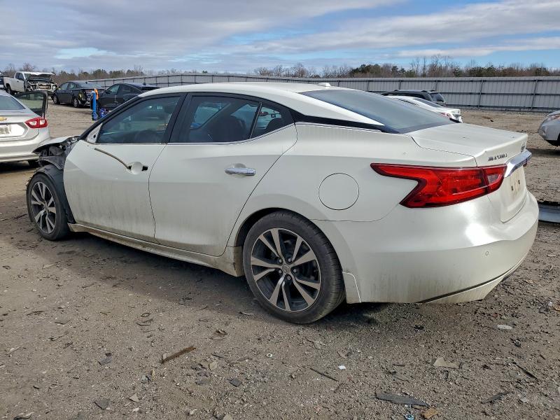 Фото 2 - NISSAN MAXIMA