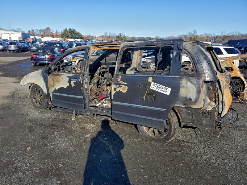 Фото 2 - CHRYSLER MINIVAN