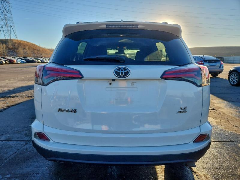 Фото 6 - TOYOTA RAV4