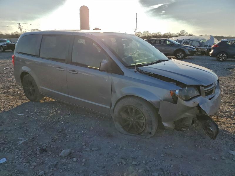 Фото 4 - DODGE CARAVAN