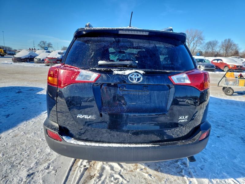 Фото 6 - TOYOTA RAV4