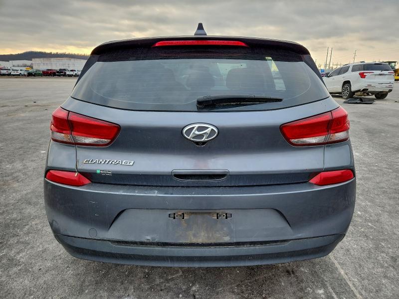 Фото 6 - HYUNDAI ELANTRA