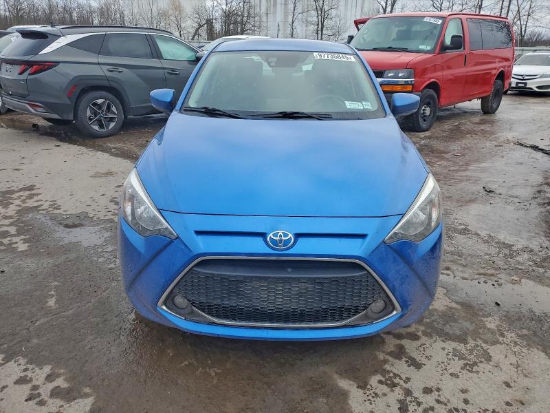 Фото 5 - TOYOTA YARIS