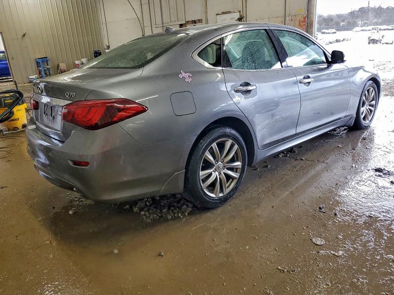 Фото 3 - INFINITI Q70