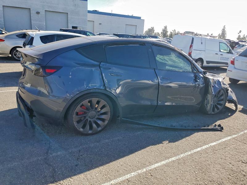 Фото 3 - TESLA MODEL Y