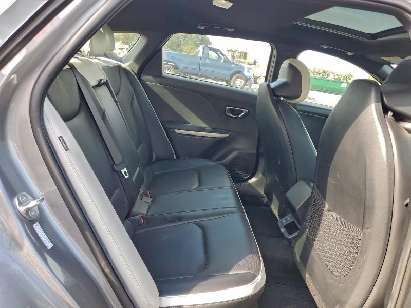 Фото 10 - KIA K4 GT LINE