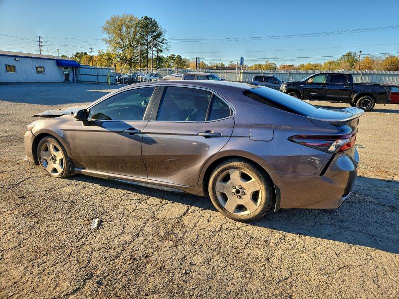 Фото 2 - TOYOTA CAMRY
