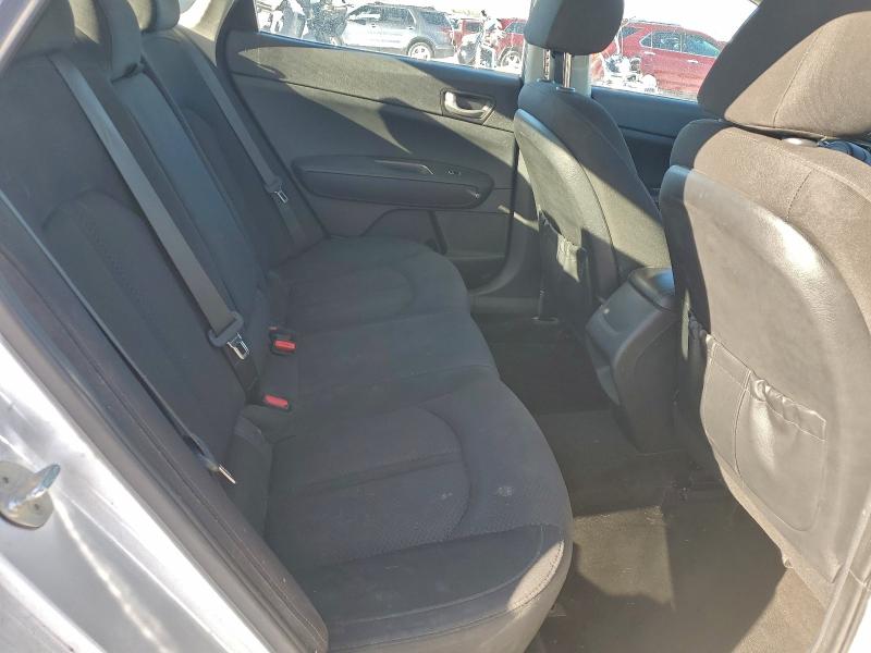 Фото 10 - KIA OPTIMA