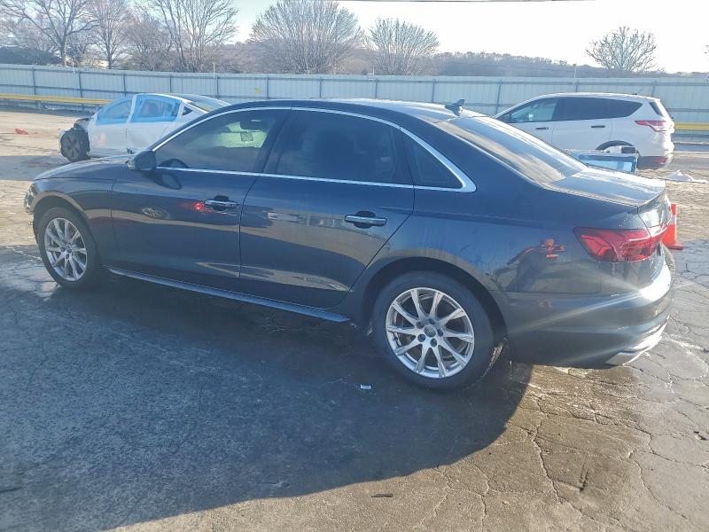 Фото 2 - AUDI A4