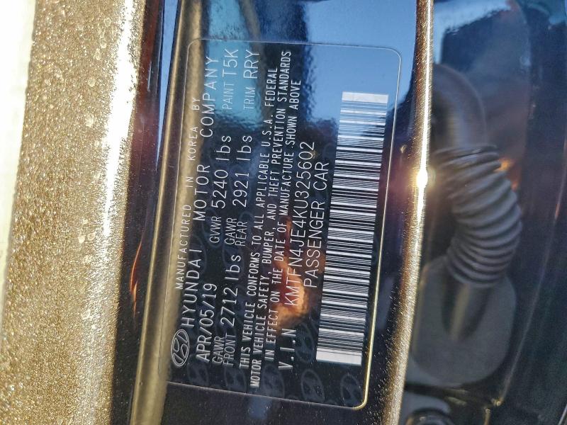 Фото 12 - GENESIS G80