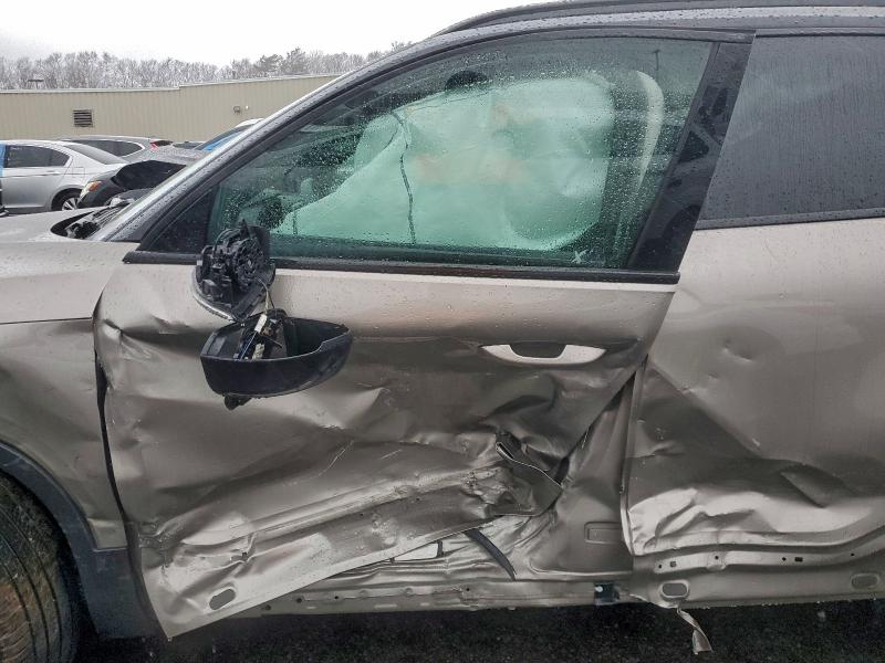 Фото 7 - VOLVO XC40