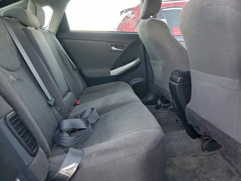 Фото 10 - TOYOTA PRIUS