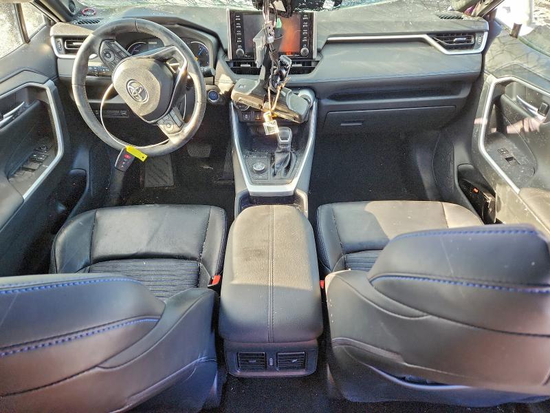 Фото 8 - TOYOTA RAV4