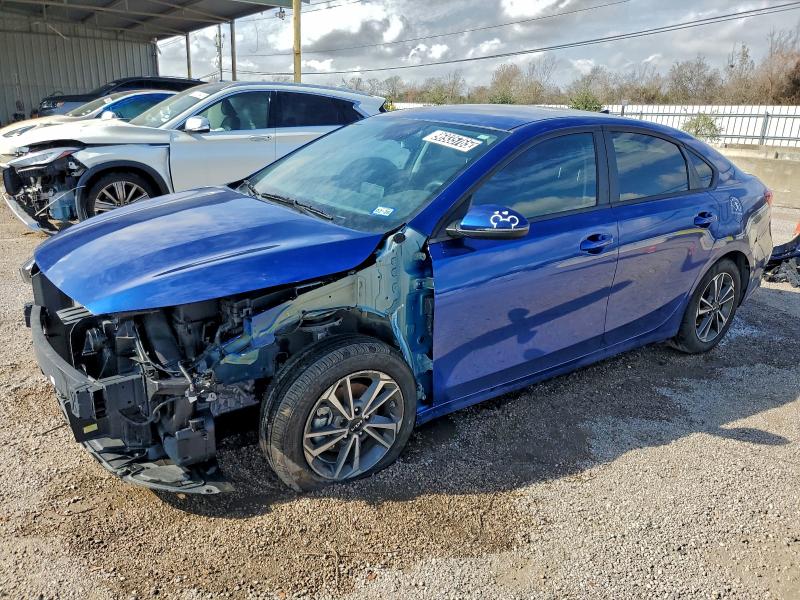 Фото 1 - KIA FORTE