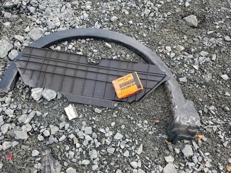 Фото 13 - MITSUBISHI ECLIPSE