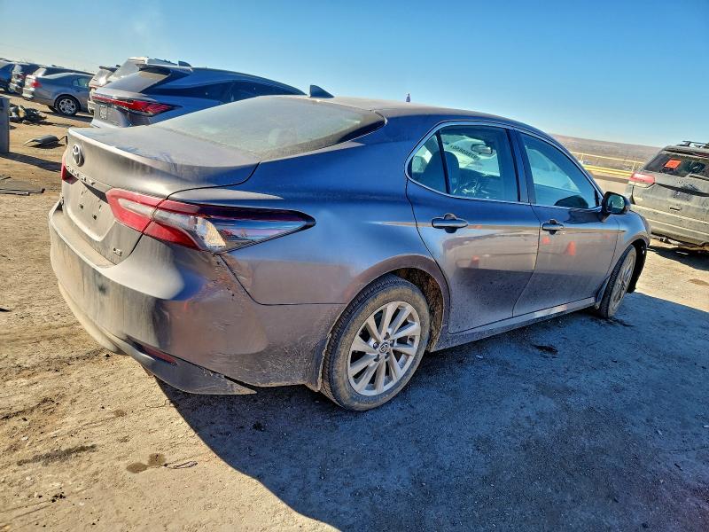 Фото 3 - TOYOTA CAMRY