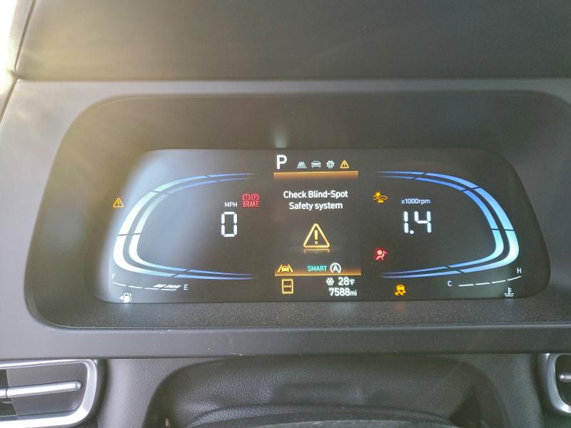 Фото 9 - HYUNDAI ELANTRA