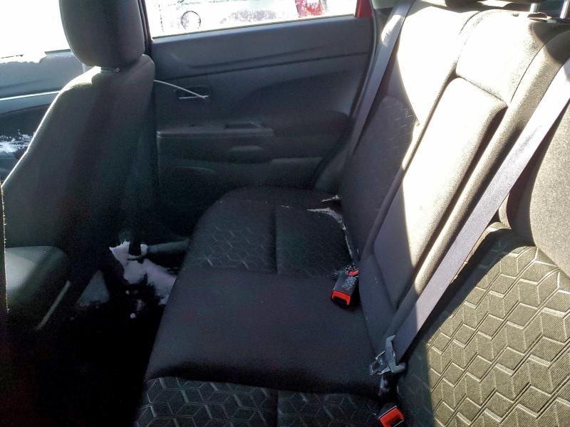 Фото 10 - MITSUBISHI OUTLANDER