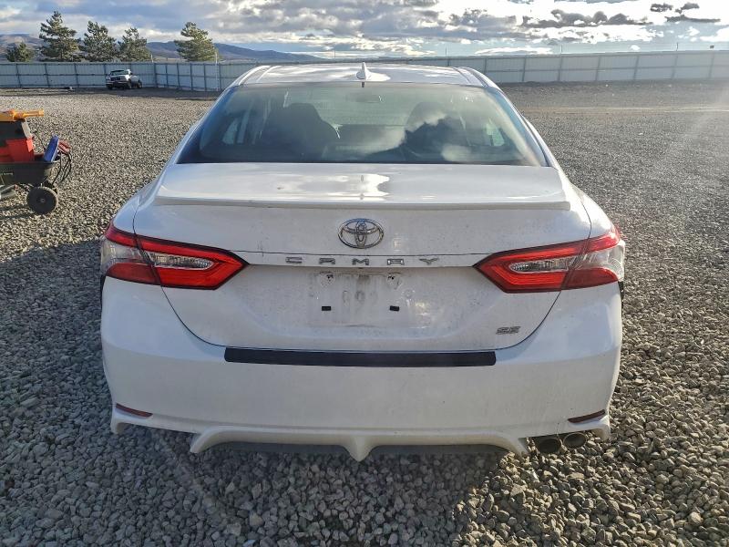 Фото 6 - TOYOTA CAMRY