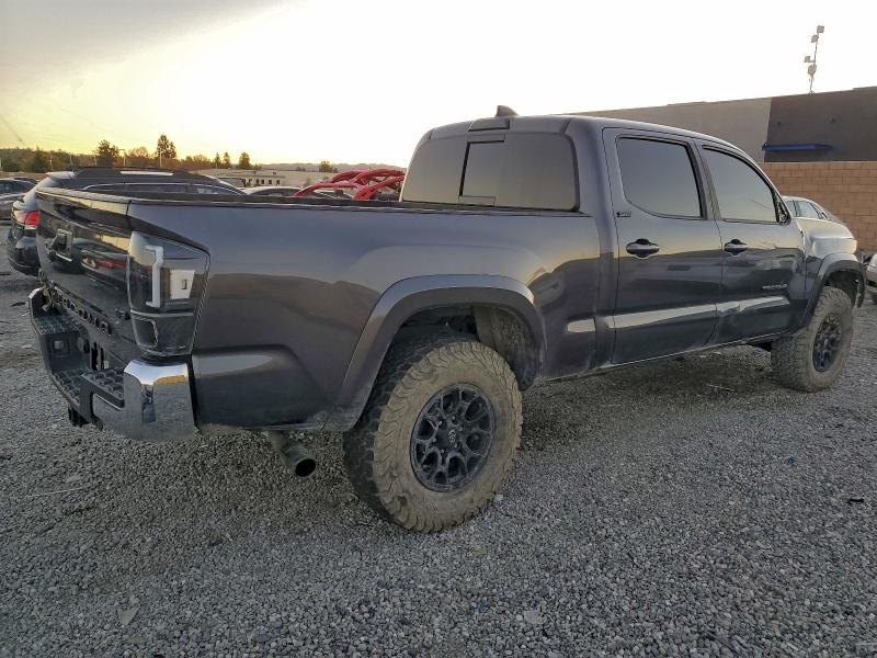 Фото 3 - TOYOTA TACOMA