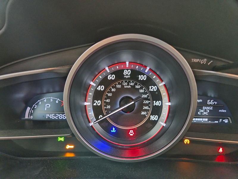 Фото 9 - MAZDA 3