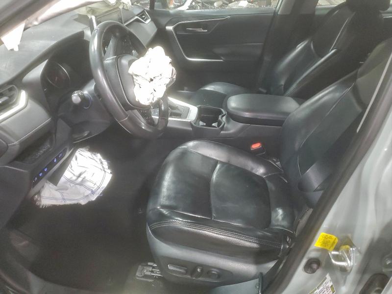 Фото 7 - TOYOTA RAV4