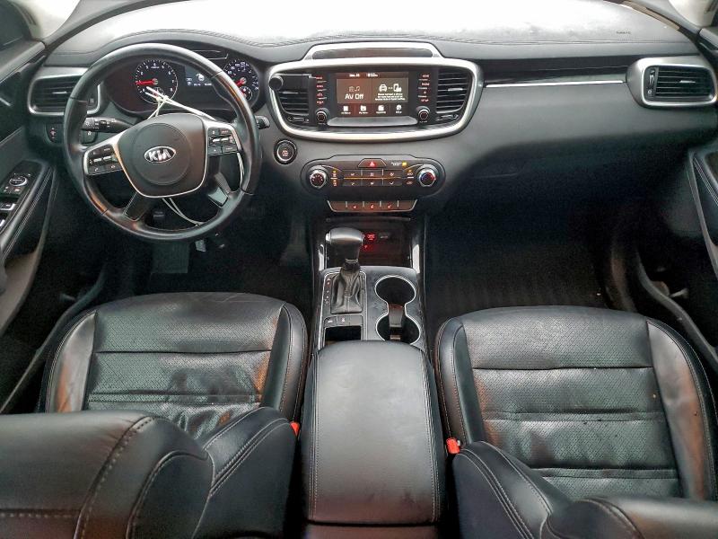 Фото 8 - KIA SORENTO