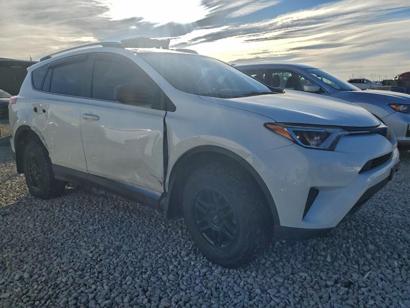 Фото 4 - TOYOTA RAV4