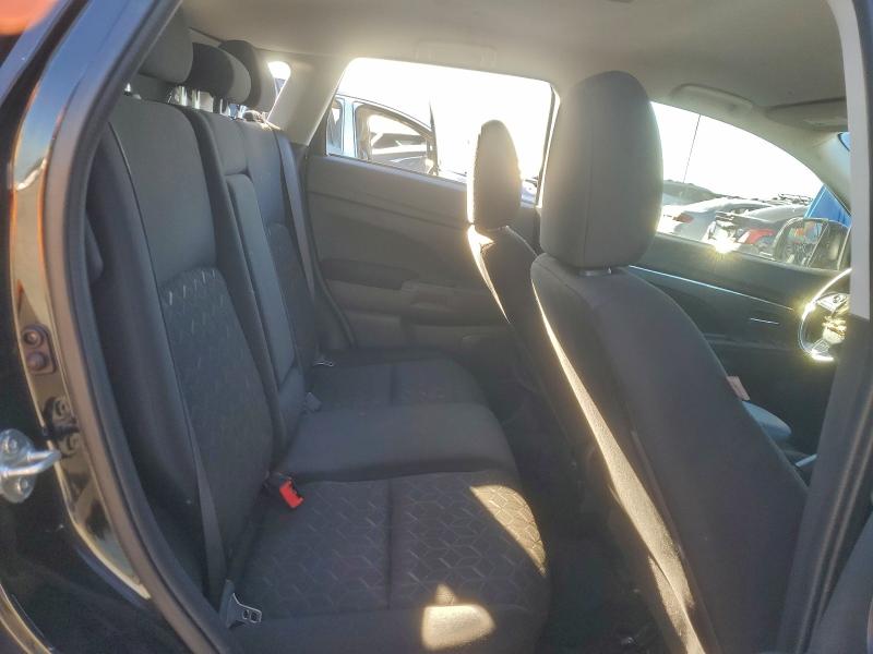 Фото 11 - MITSUBISHI OUTLANDER